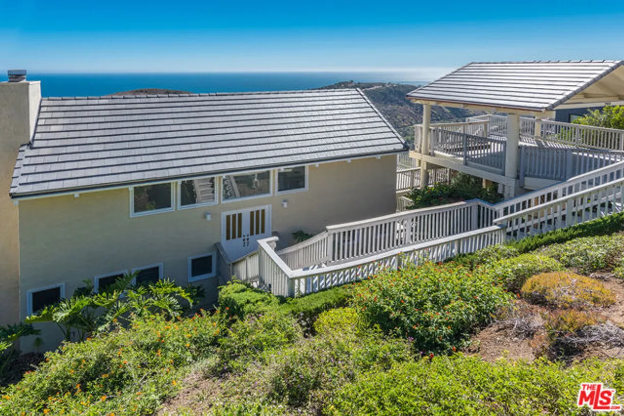 Northern California Real Estate | View Seabreeze Drive | 3 Beds, 1 Bath