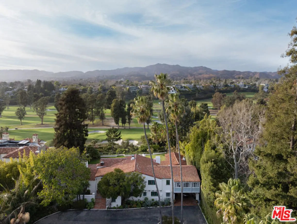 Northern California Real Estate | View San Vicente Boulevard | 8 Beds, 6 Baths
