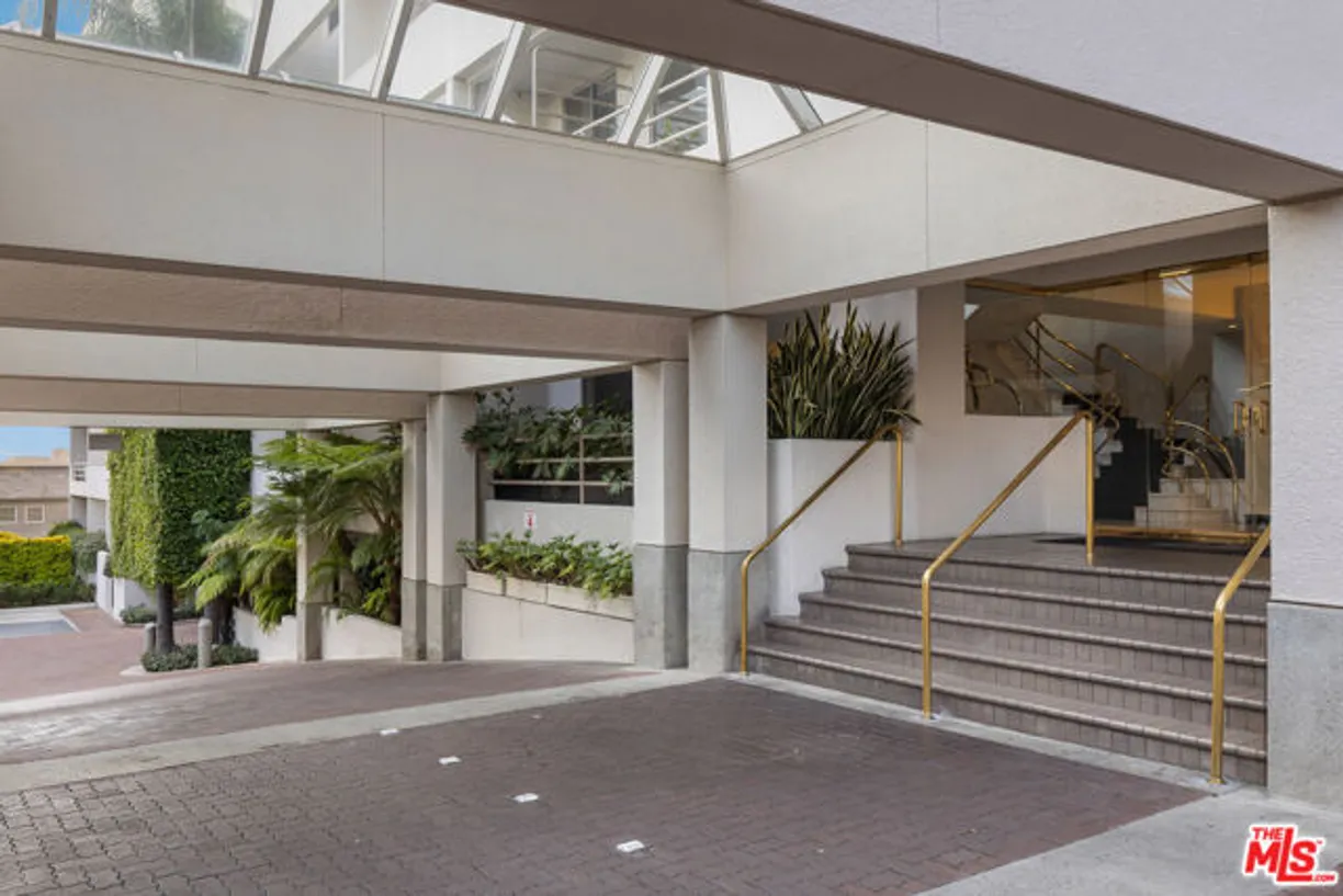 Northern California Real Estate | View Alta Loma Road, 412 | Listing