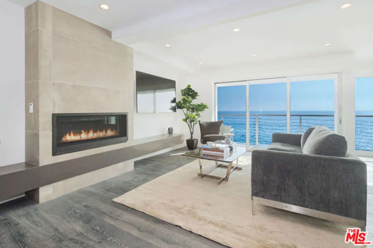 Northern California Real Estate | View PACIFIC COAST Highway | 3 Beds, 3 Baths