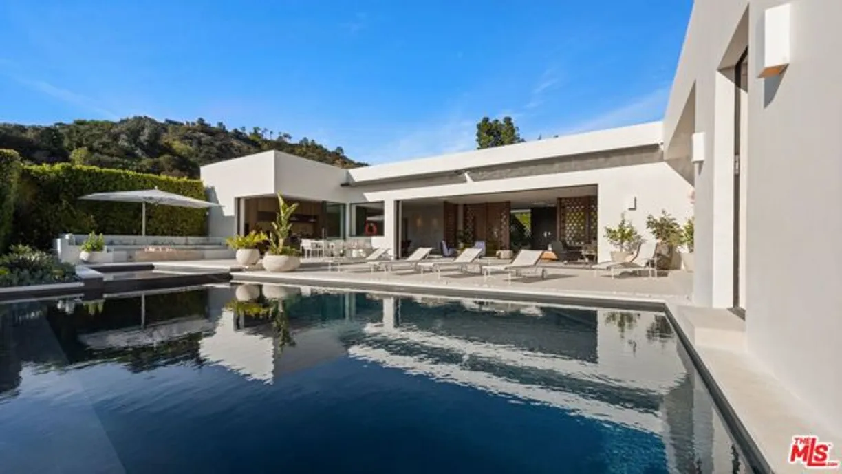 Northern California Real Estate | View Hillcrest Road | 4 Beds, 6 Baths