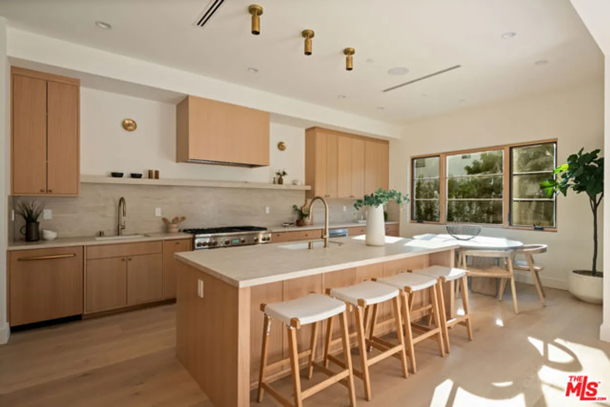 Northern California Real Estate | View Corning Street | 5 Beds, 5 Baths