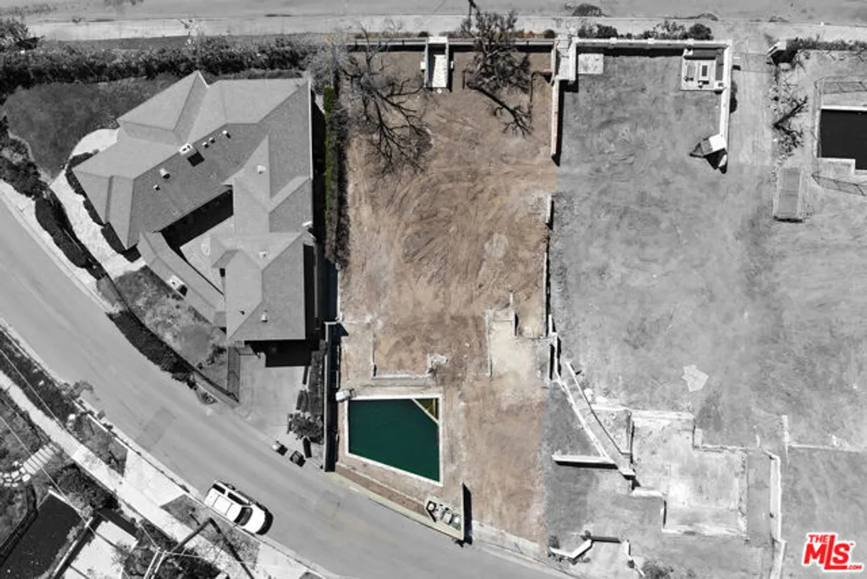 Northern California Real Estate | View Whitfield Avenue