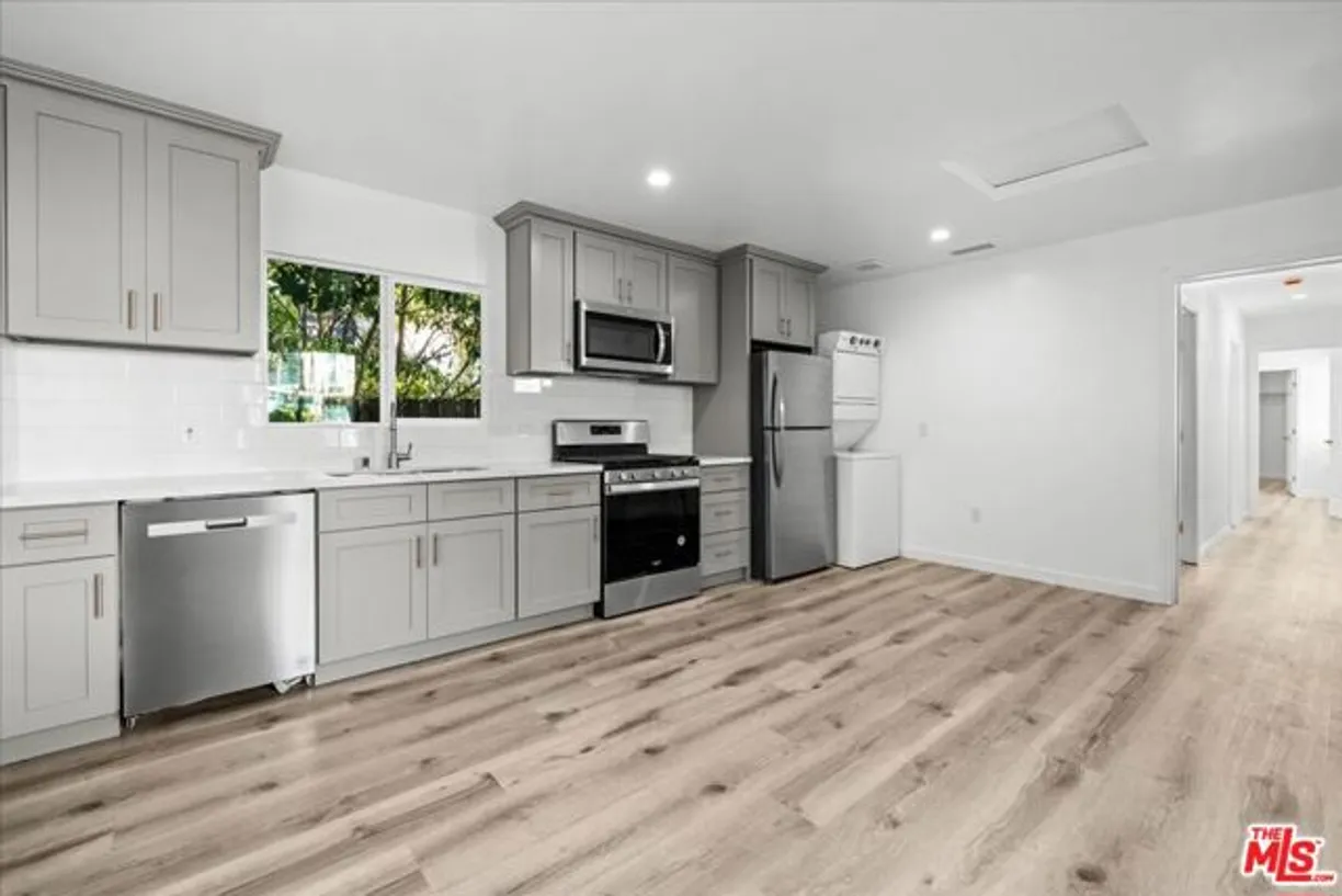 Northern California Real Estate | View Madison Avenue, 4037A | 2 Beds, 2 Baths