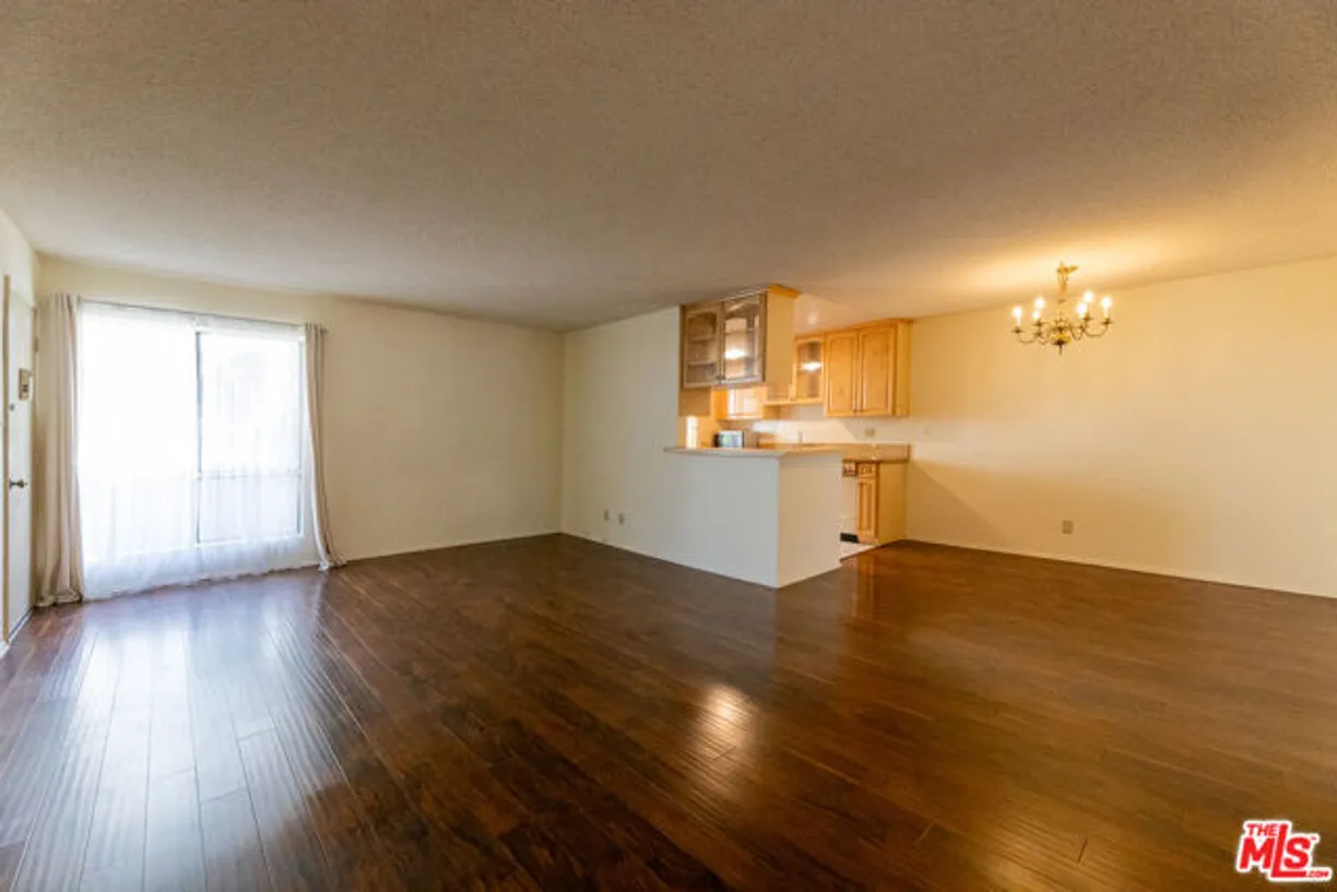 Northern California Real Estate | View Zelzah Avenue, 4 | Listing