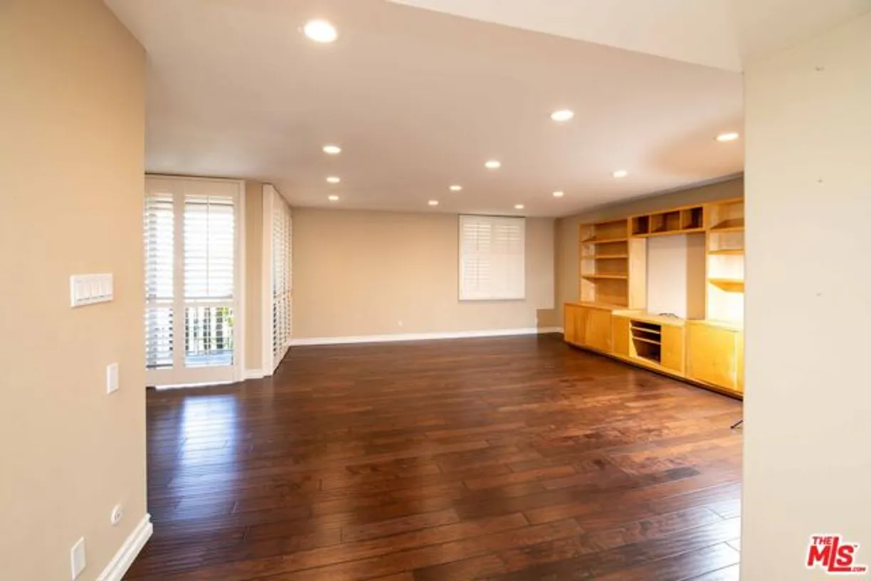 Northern California Real Estate | View Balboa Boulevard, A8 | Listing
