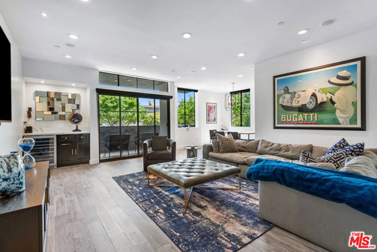 Northern California Real Estate | View Reeves Drive, 101 | 2 Beds, 2 Baths