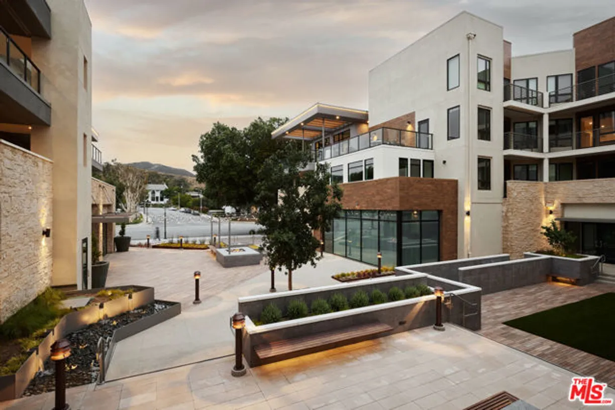 Northern California Real Estate | View Thousand Oaks Boulevard, 332 | Listing