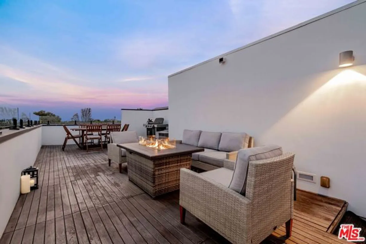 Northern California Real Estate | View Beethoven Street | 3 Beds, 3 Baths