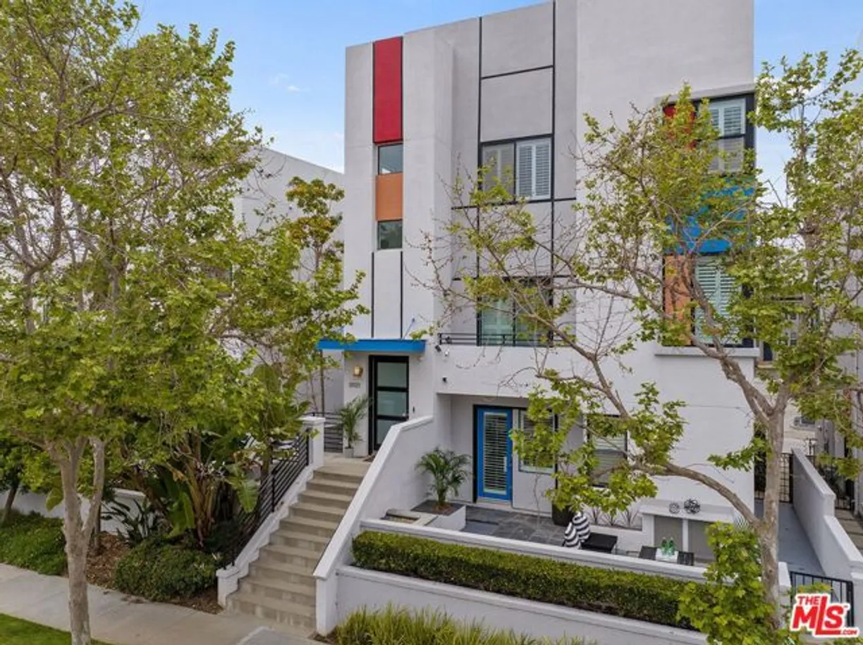 Northern California Real Estate | View Bluff Creek Drive | 3 Beds, 3 Baths