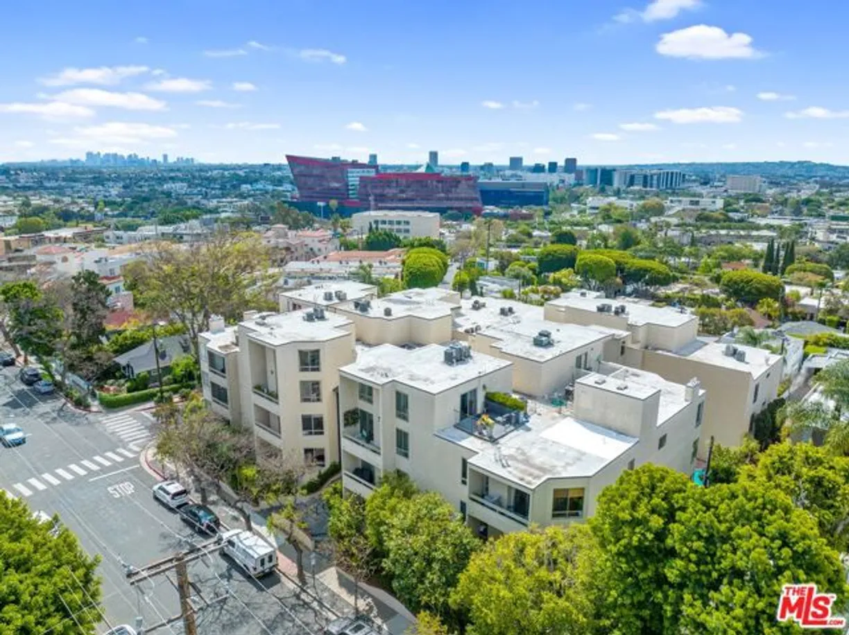 Cynthia Street #210, West Hollywood, CA 90069 Property for rent