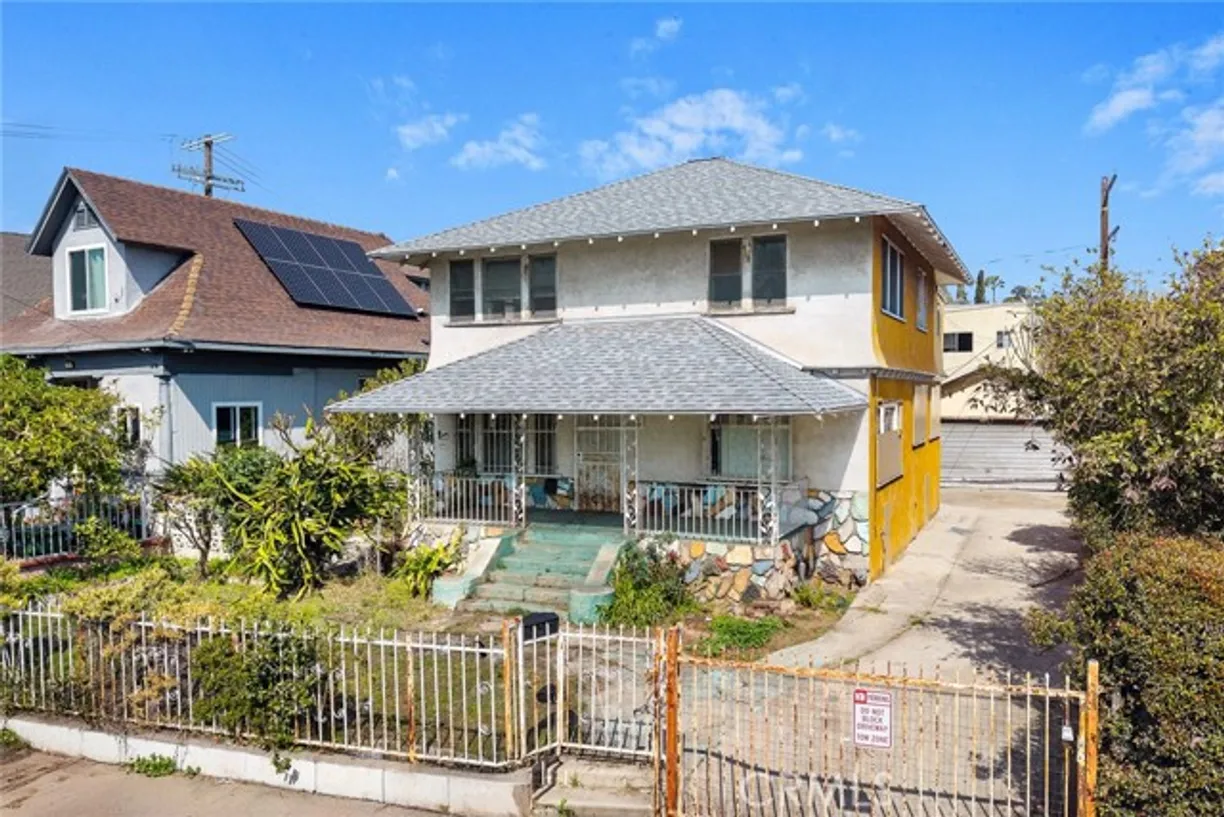 Northern California Real Estate | View Avenue 25 | 4 Beds, 2 Baths