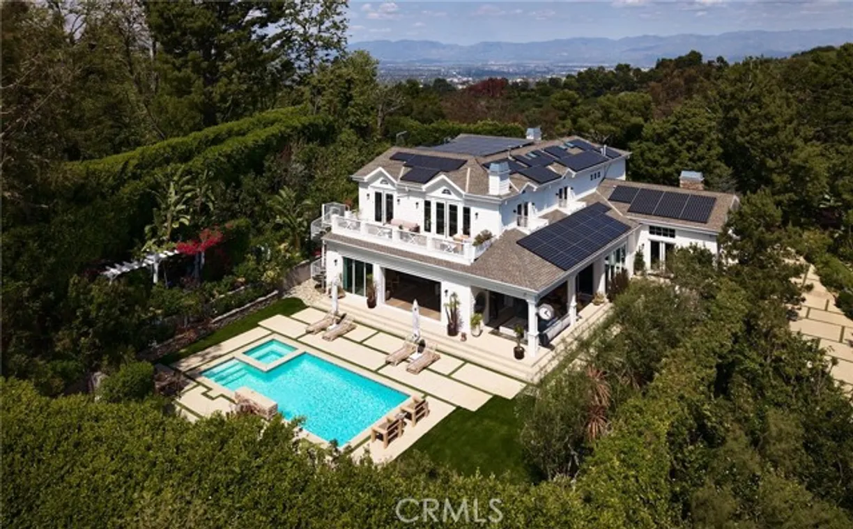 Northern California Real Estate | View Franklin Canyon Drive | 6 Beds, 7 Baths
