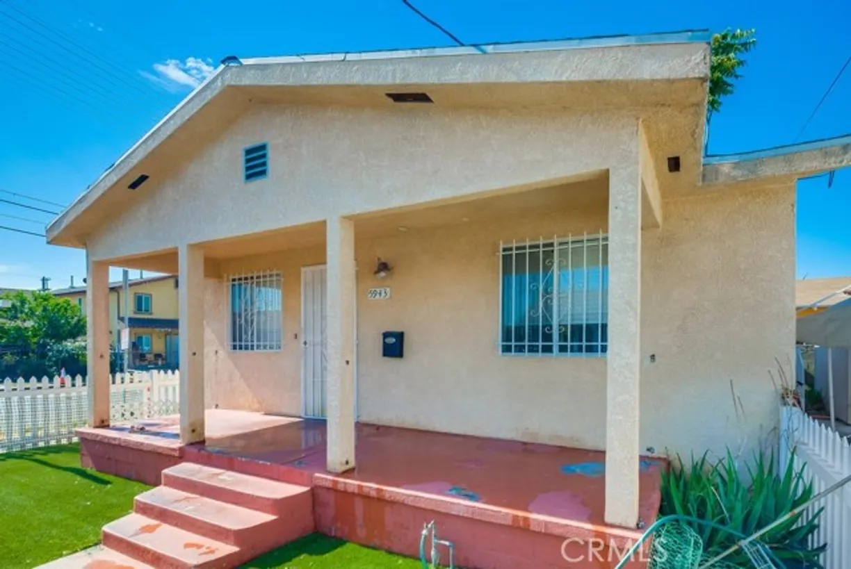 Northern California Real Estate | View Wall Street | 2 Beds, 1 Bath