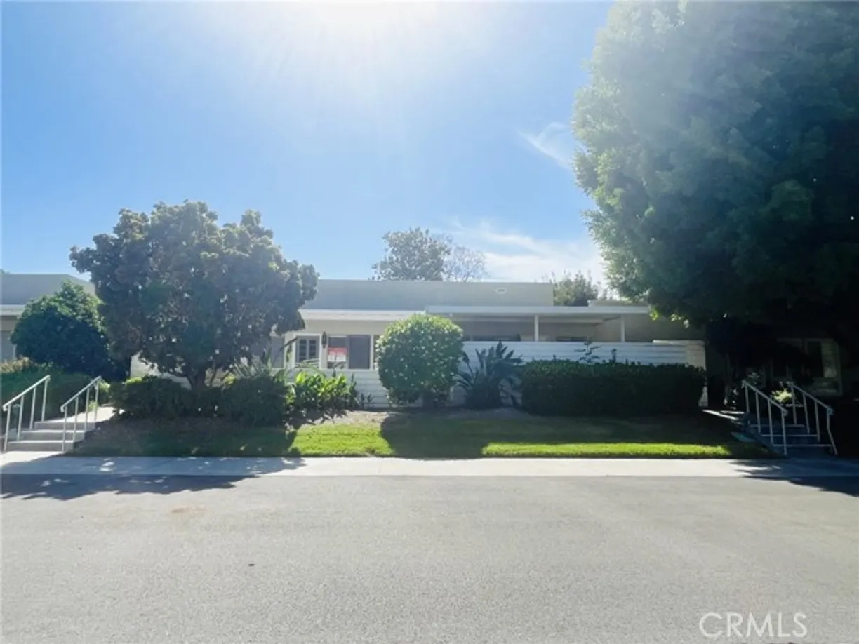 Northern California Real Estate | View Via Mariposa W, G | 1 Bed, 1 Bath