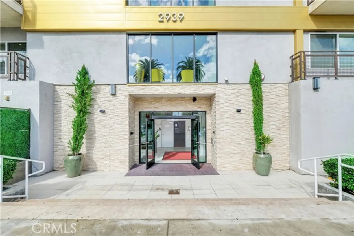 Northern California Real Estate | View Leeward Avenue, 215 | 2 Beds, 2 Baths