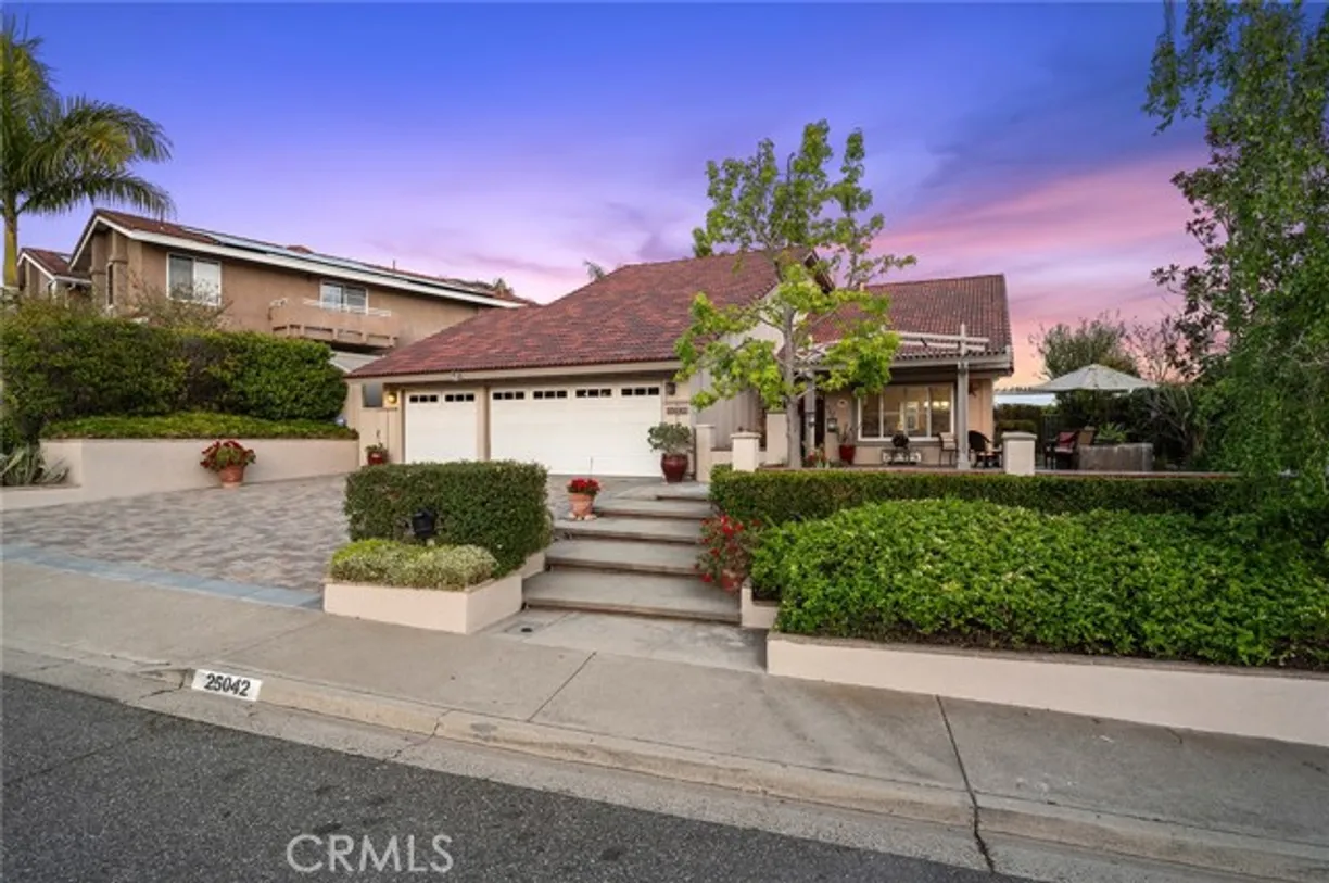 Northern California Real Estate | View Woolwich Street | 5 Beds, 2 Baths