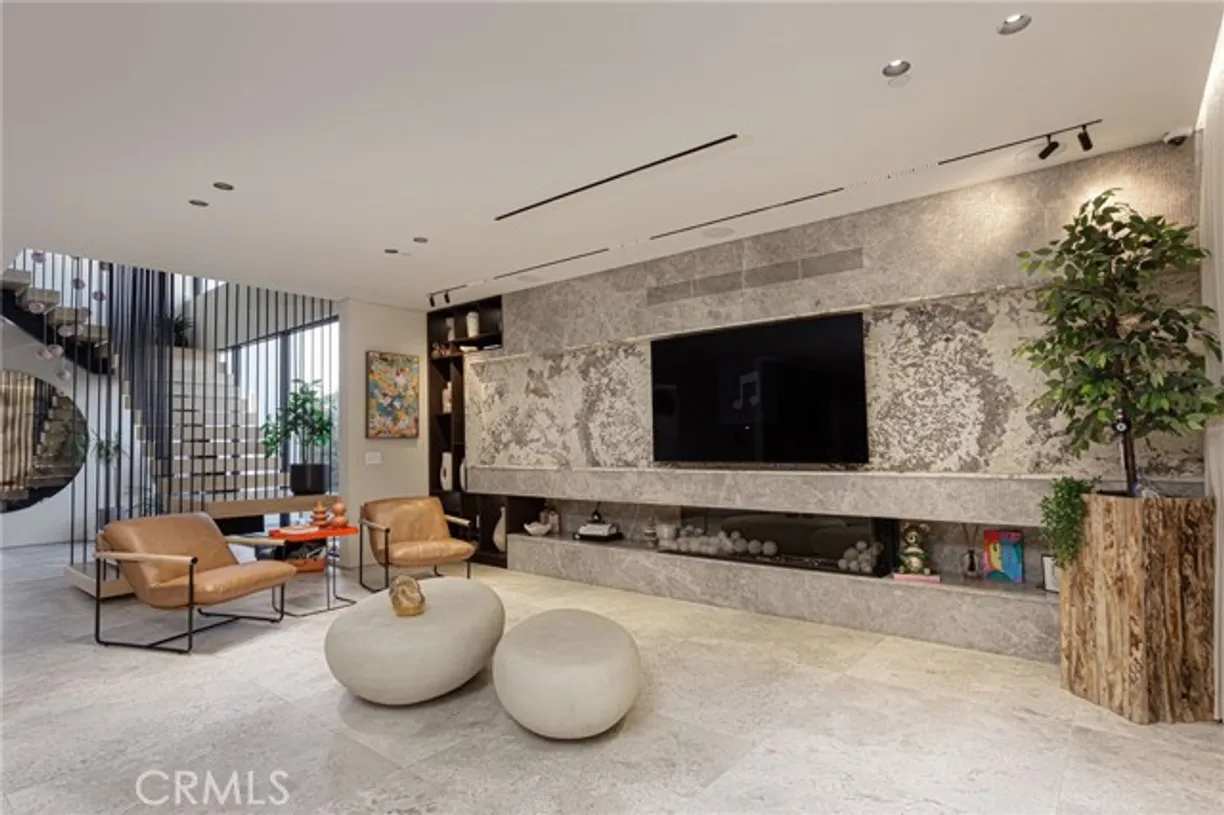 Northern California Real Estate | View Lindley Avenue | Listing