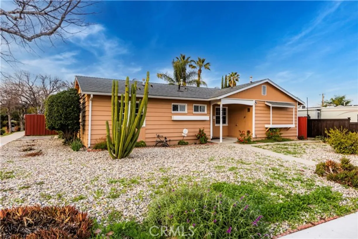 Northern California Real Estate | View Gilmore Street | 3 Beds, 2 Baths