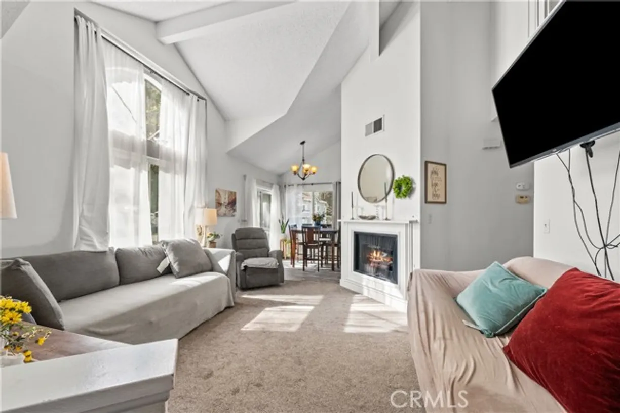 Northern California Real Estate | View Flo Lane, 218 | 3 Beds, 2 Baths