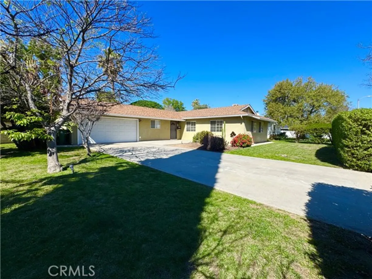 Northern California Real Estate | View Sale Avenue | 3 Beds, 2 Baths