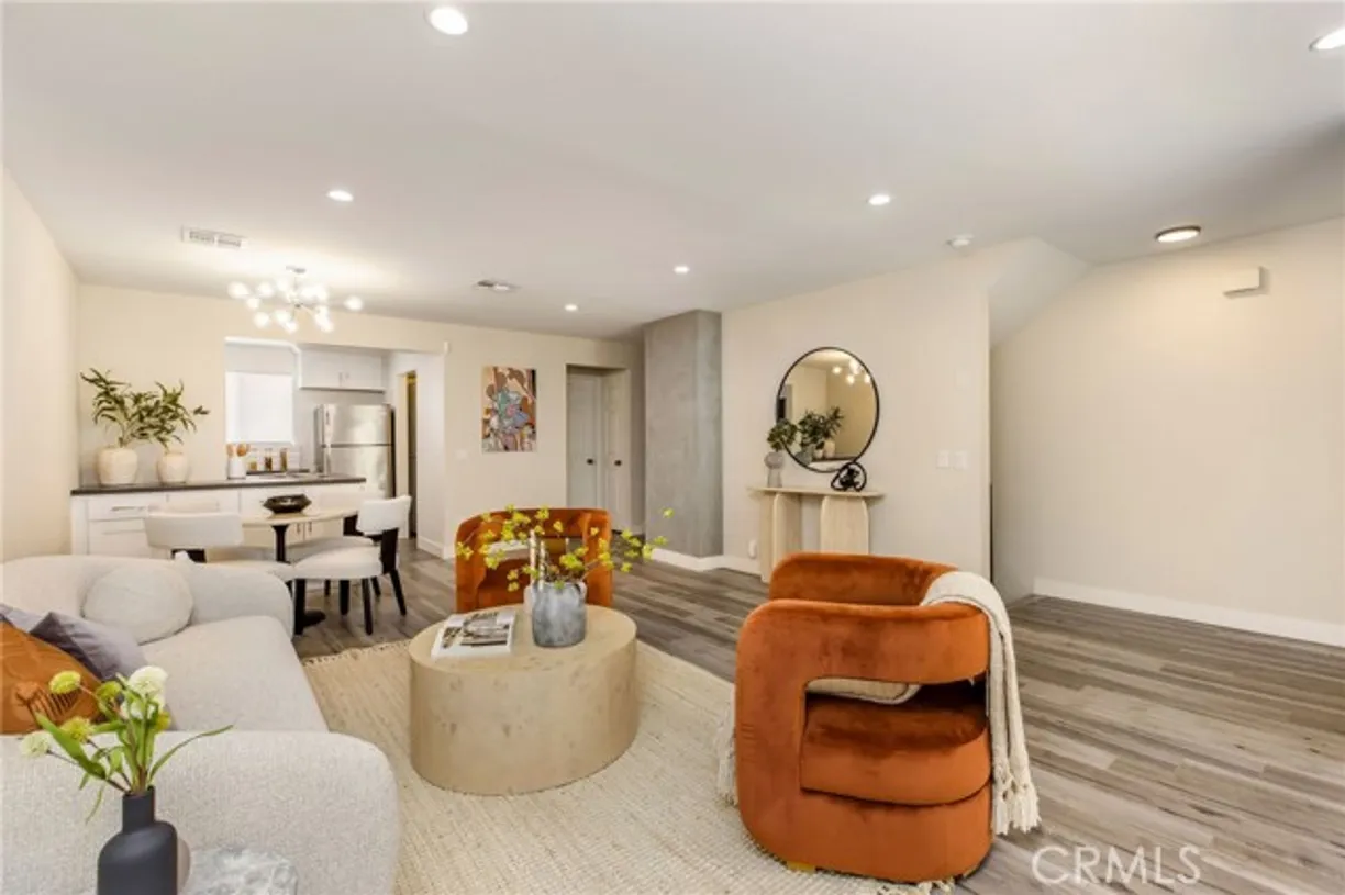 Northern California Real Estate | View Tujunga Avenue, 102 | 2 Beds, 3 Baths