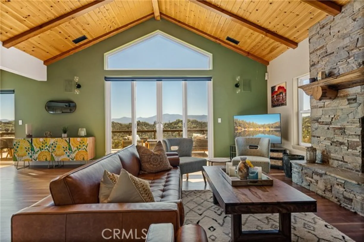 Northern California Real Estate | View Del Norte Lane | 3 Beds, 2 Baths