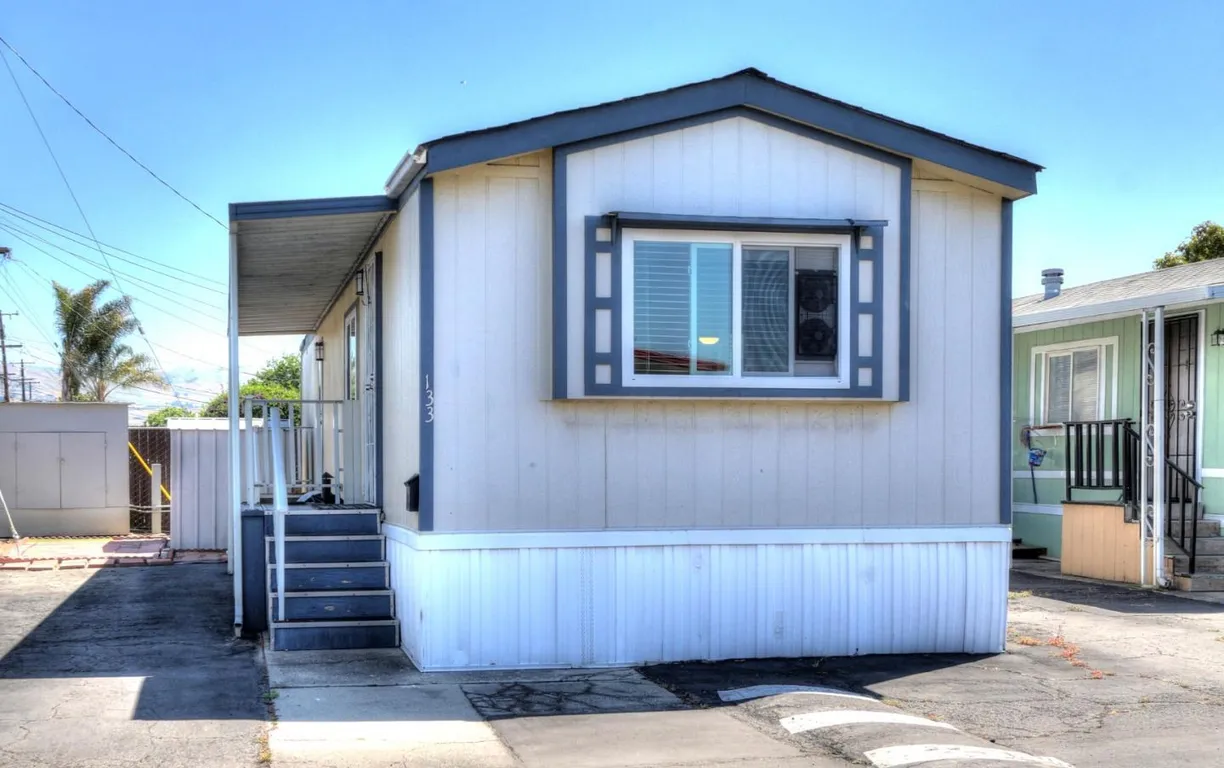 Northern California Real Estate | View Virginia Place, 133 | 2 Beds, 1 Bath