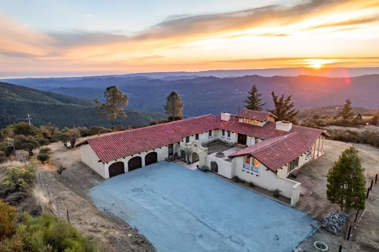 Northern California Real Estate | View Soda Springs Road | 5 Beds, 2 Baths