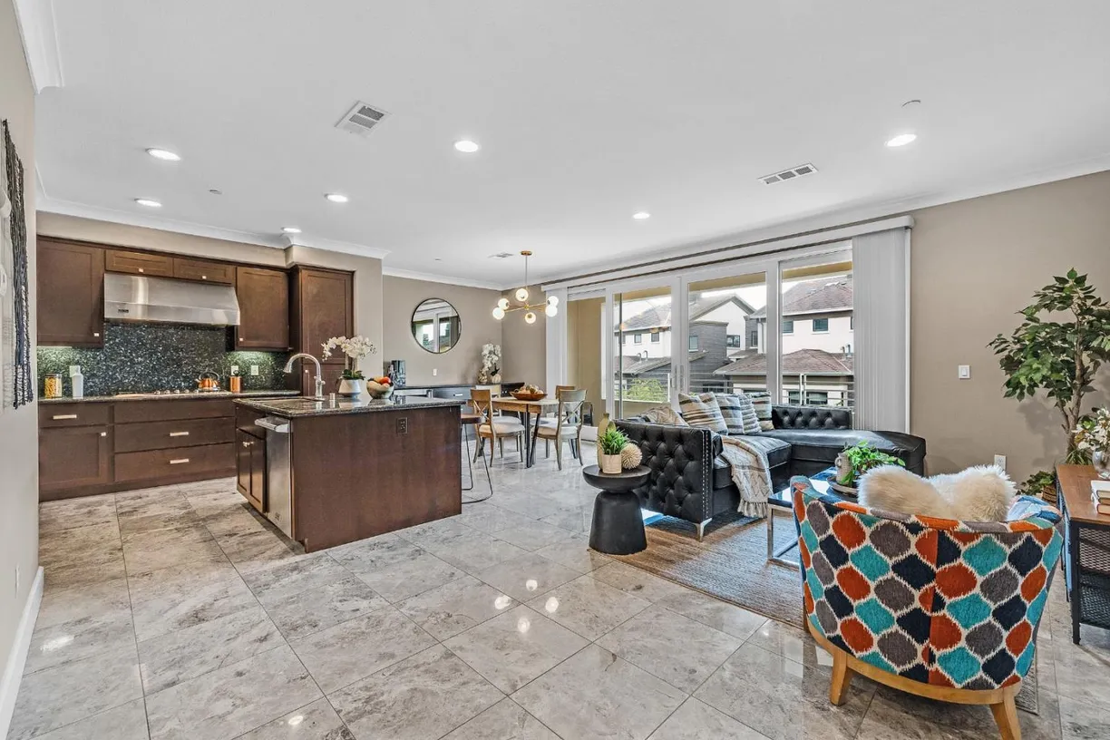Northern California Real Estate | View Summit Way | 3 Beds, 2 Baths