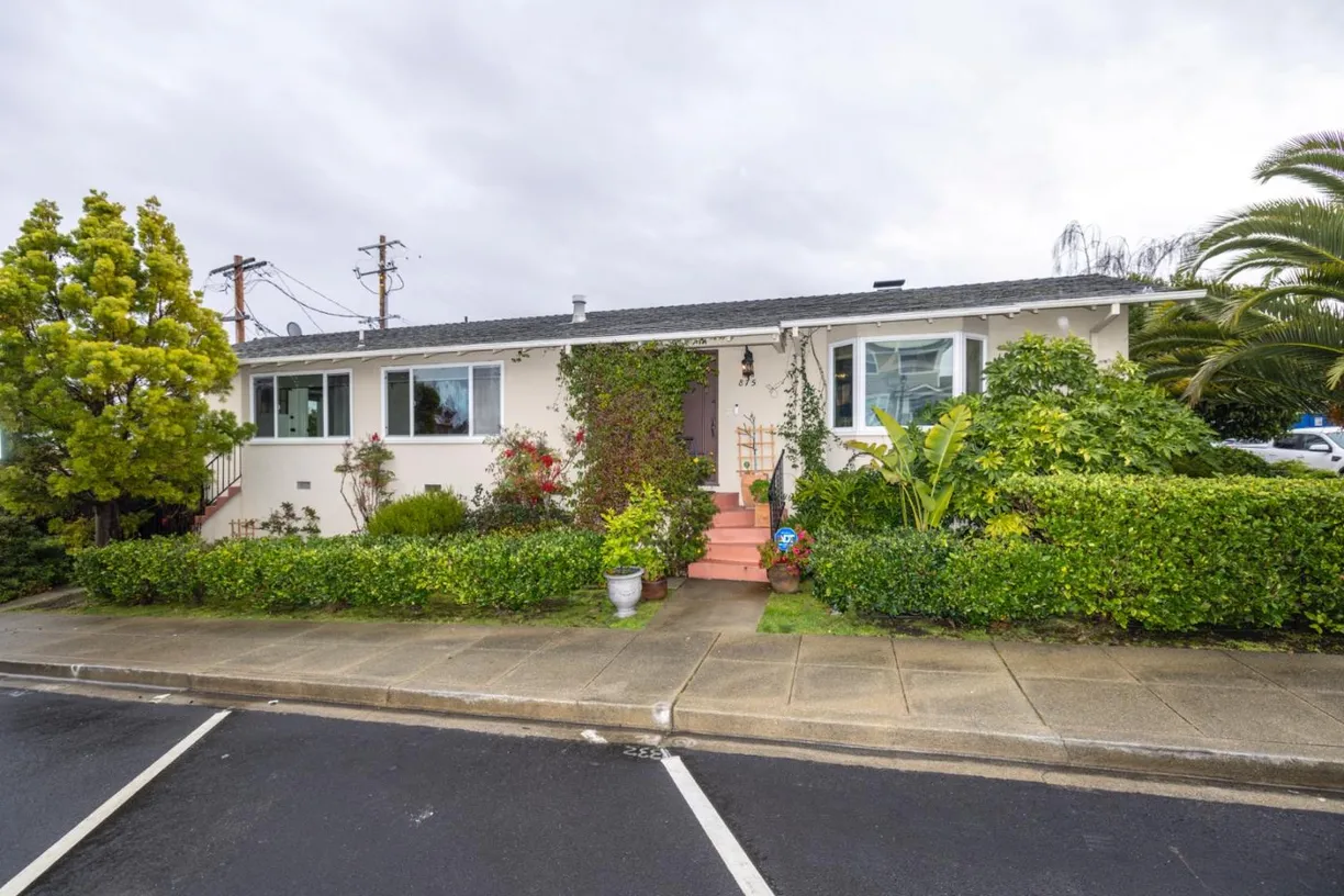 Northern California Real Estate | View Broadway | 2 Beds, 2 Baths