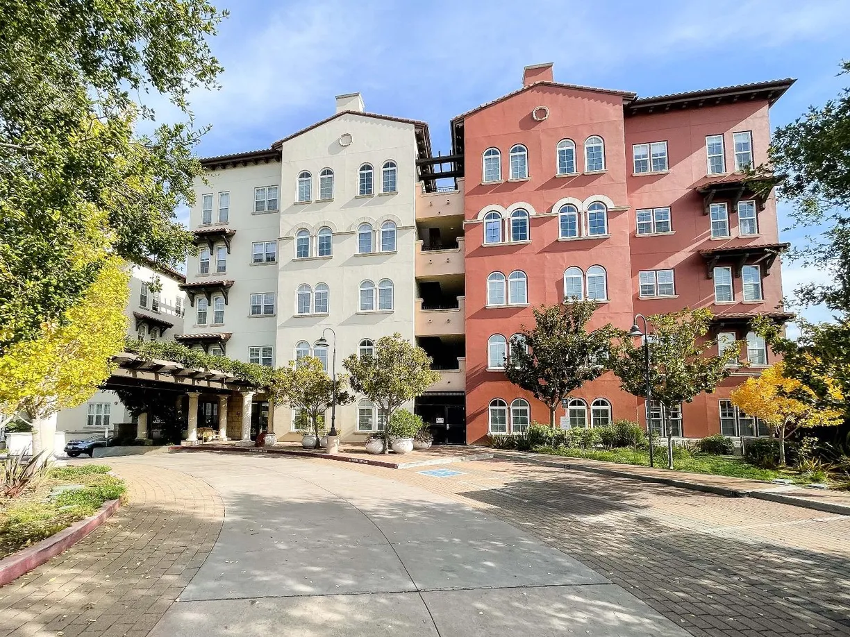 Northern California Real Estate | View S Broadway, 2101 | 2 Beds, 2 Baths
