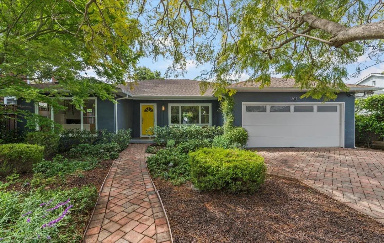 Northern California Real Estate | View Oakwood Boulevard | 3 Beds, 2 Baths