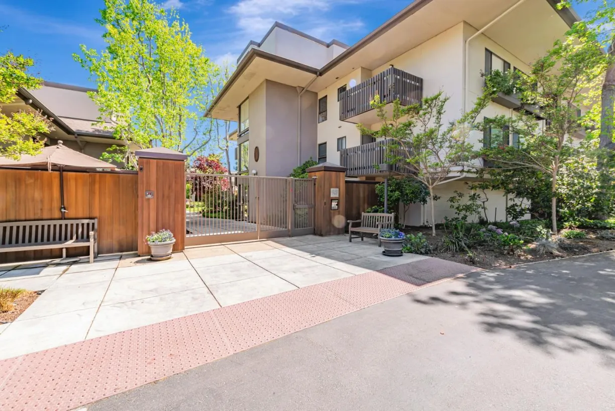 Northern California Real Estate | View Santa Cruz Avenue, B108 | Listing