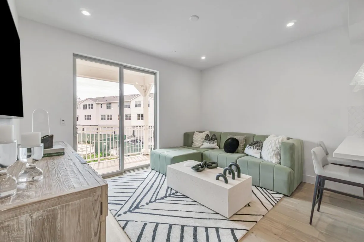 Northern California Real Estate | View Oak Circle | Listing