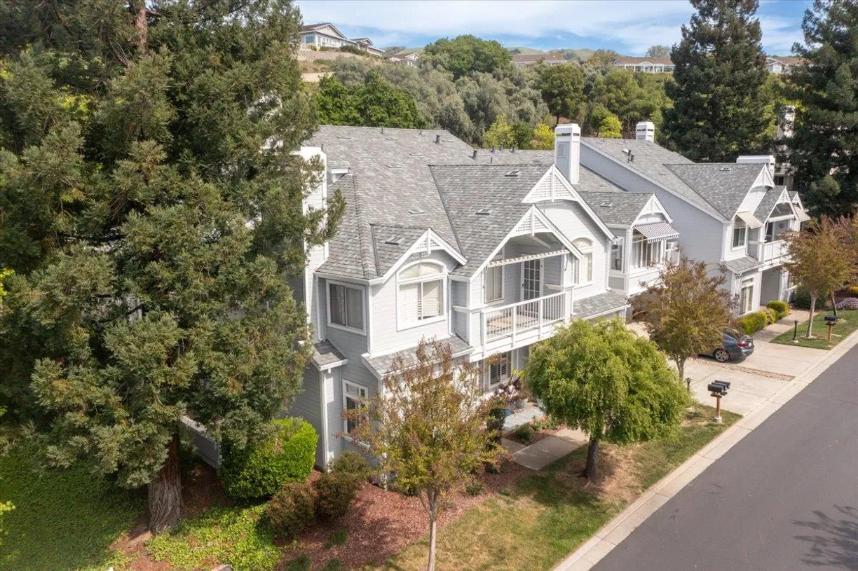 Northern California Real Estate | View Prestwick Circle | 2 Beds, 2 Baths
