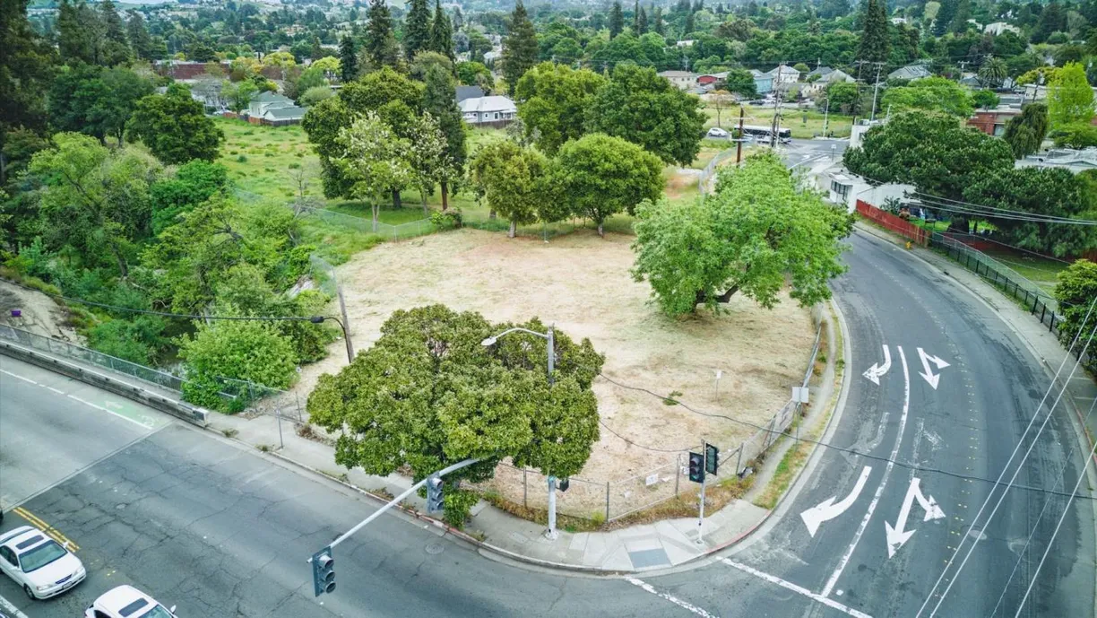 Northern California Real Estate | View A Street | Listing