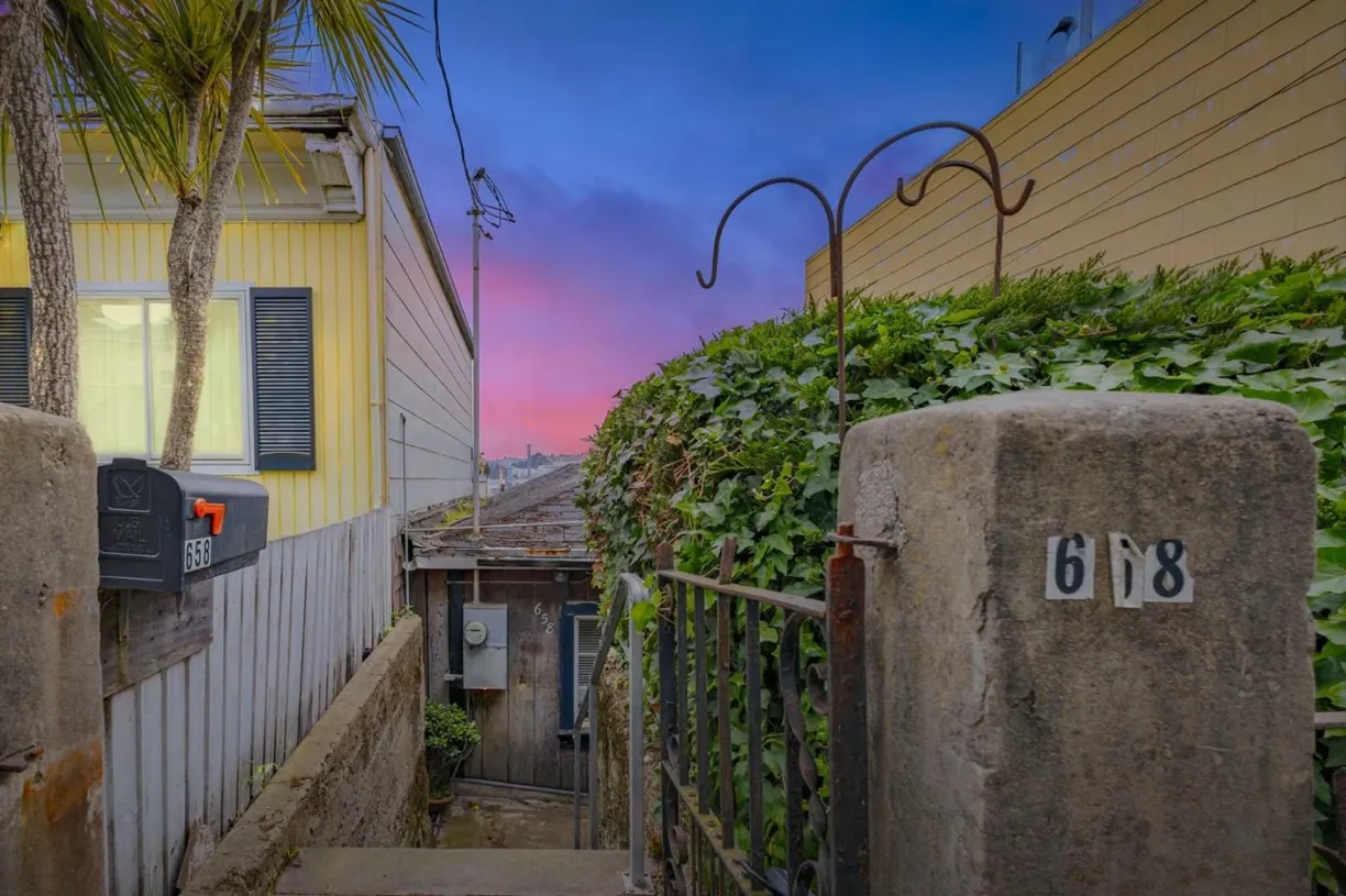 Northern California Real Estate | View Lisbon Street | 2 Beds, 1 Bath