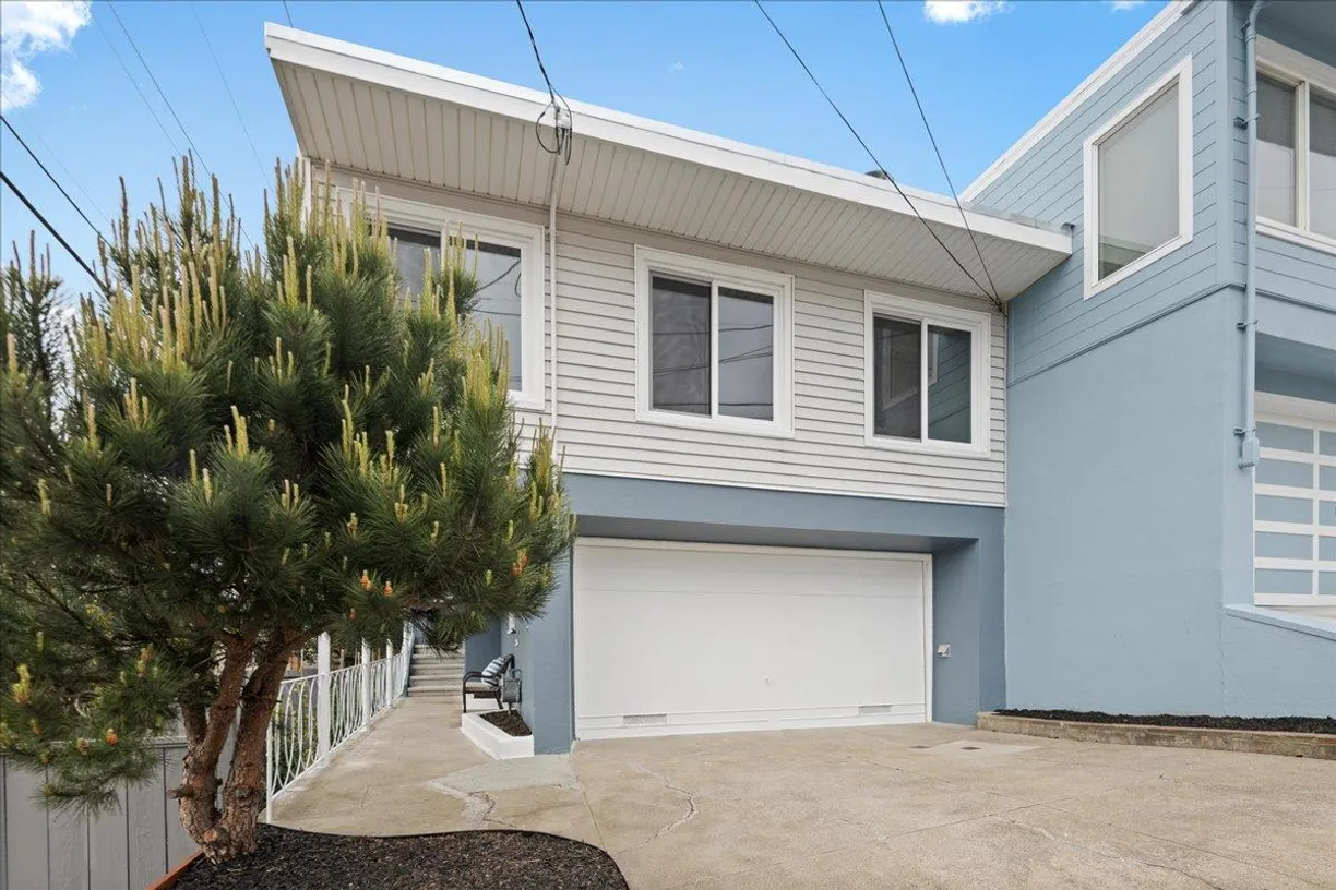 Northern California Real Estate | View Moraga Street | 2 Beds, 2 Baths