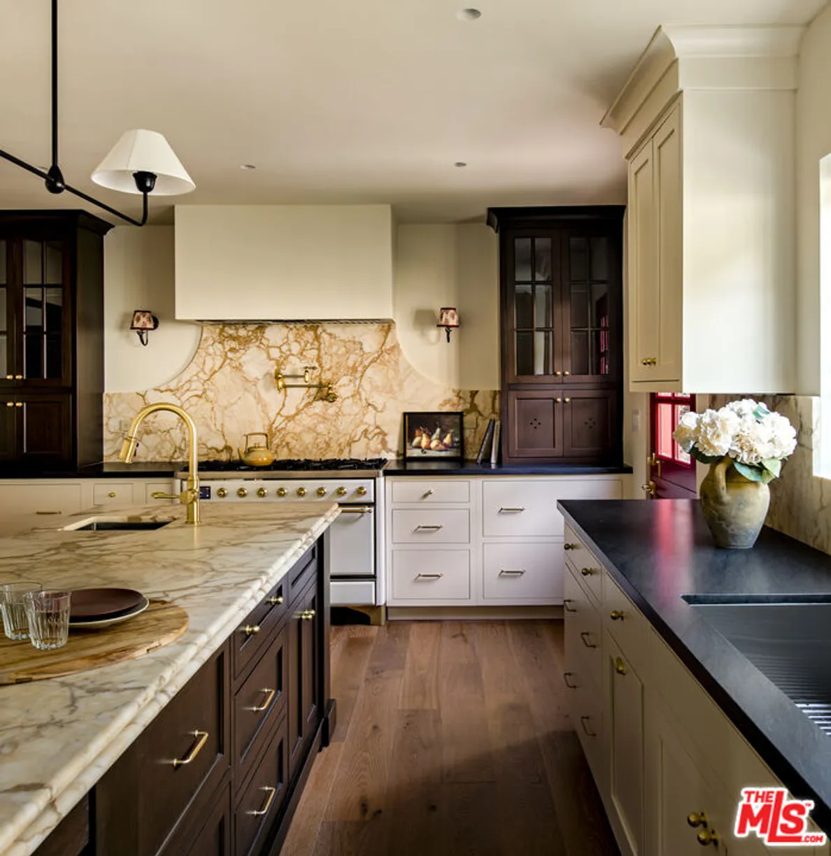 2110 Eric Los Angeles CA 90049 - 73b9ebede272d0ab734cfba4d15db468