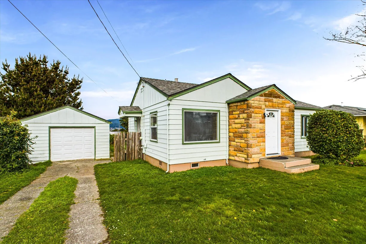 Northern California Real Estate | View Highland Drive | 3 Beds, 1 Bath