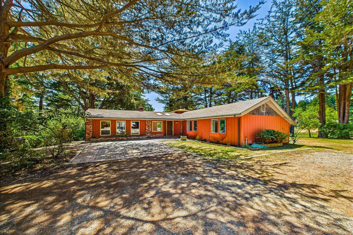 Hillside Drive Fortuna CA 95540 Property for sale