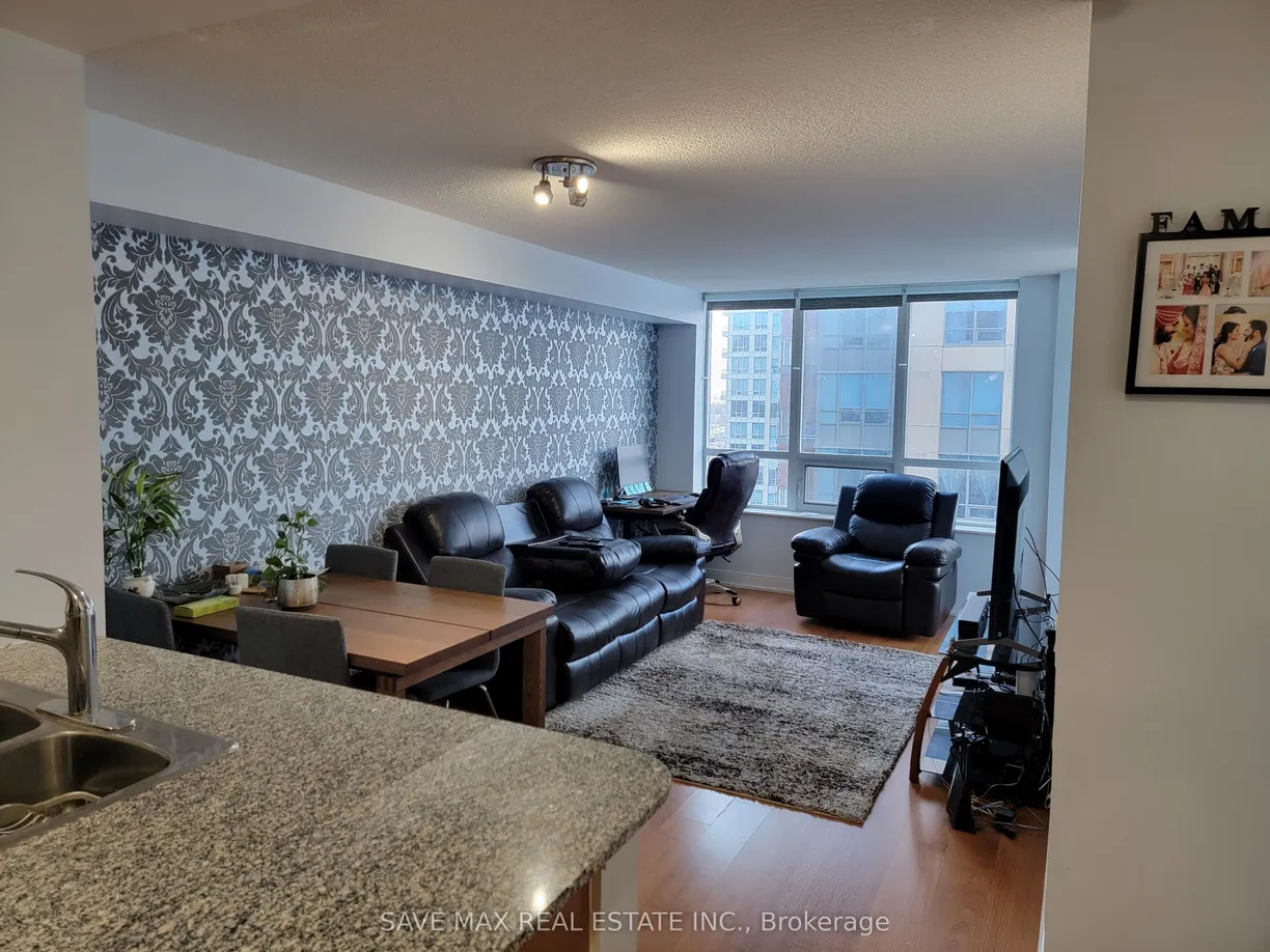 Ontario Real Estate | View 35 Viking, 1732 | 2 Beds