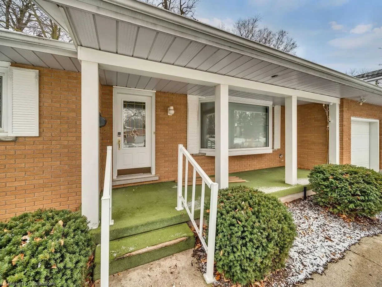 Ontario Real Estate | View 40 Idlewood | Listing