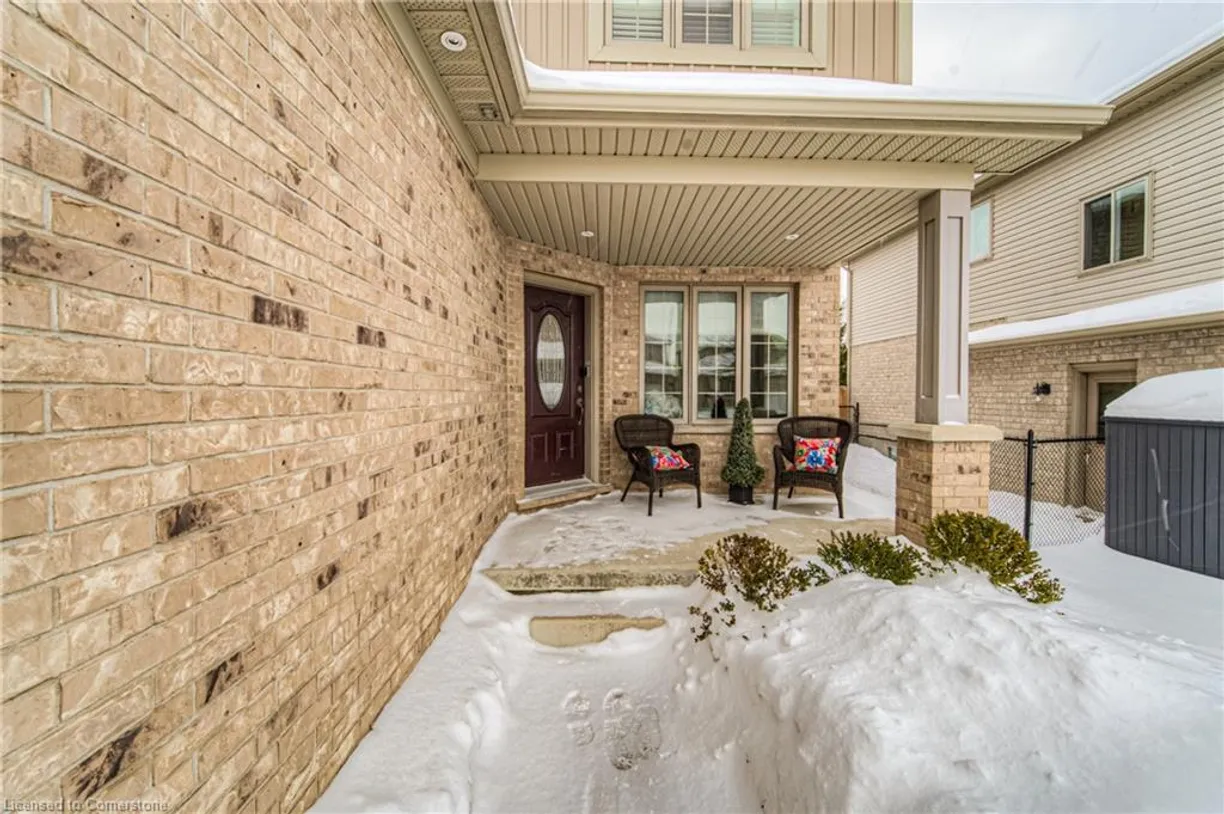 Ontario Real Estate | View 444 Westcroft | Listing