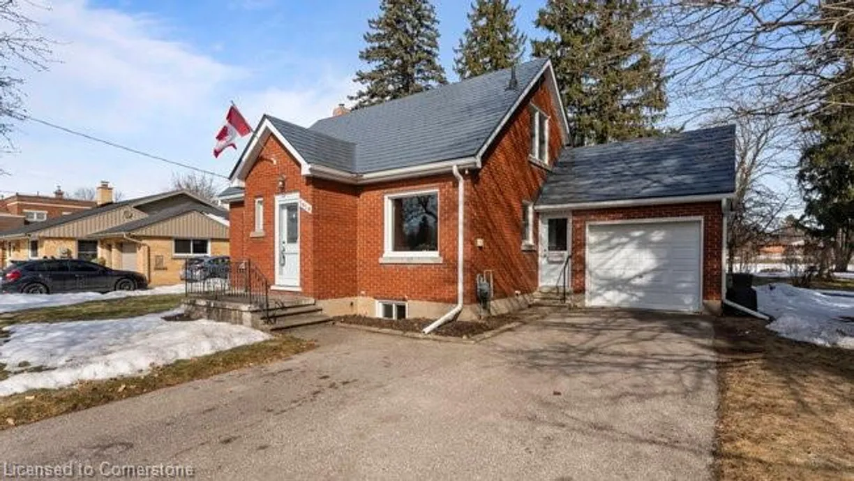 Ontario Real Estate | View 1414 Bridge | 3 Beds, 1 Bath