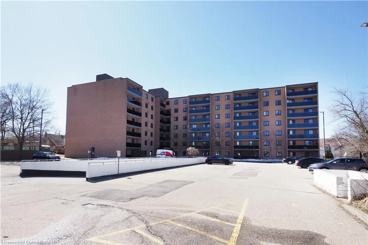 Ontario Real Estate | View 29 West, 403 | 1 Bed, 1 Bath