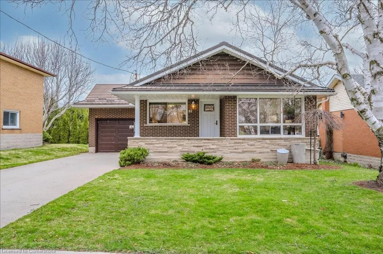 Ontario Real Estate | View 46 Gilmour | 3 Beds, 2 Baths