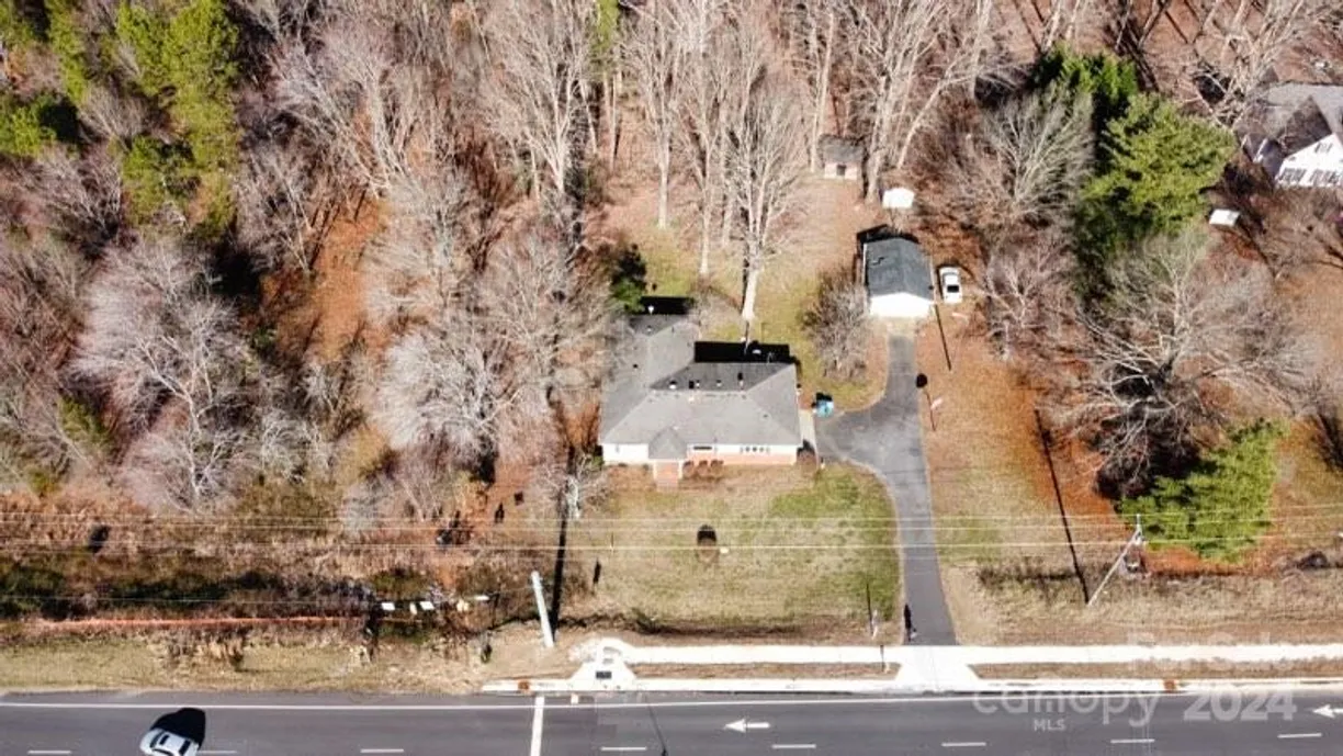 Charlotte Real Estate | View 5518 Mooresville Road | Listing
