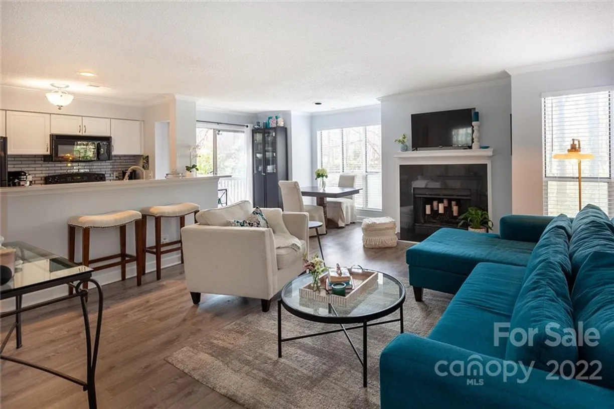 Charlotte Real Estate | View 2500 Cranbrook Lane, 10 | 2 Beds, 2 Baths